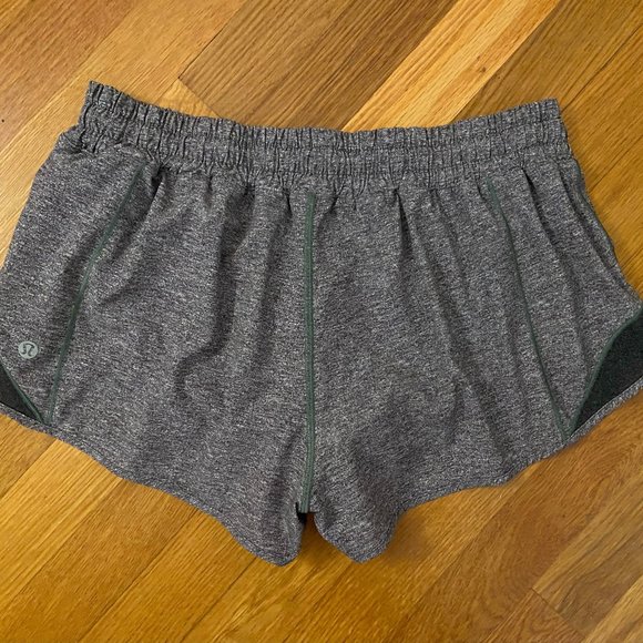 Lululemon Hotty Hot Shorts LR 2.5" - Picture 4 of 4
